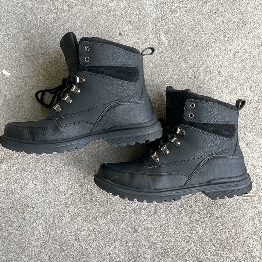 London Fog Boot insulated/waterproof sz 9